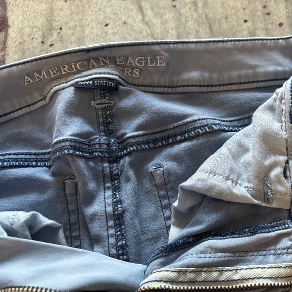 American Eagle Womens Super Stretch Hi-Rise Light Blue Jeggings - Size 8 - Picture 2 of 5